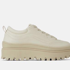 Zara  platform sneaker with Lug Soles